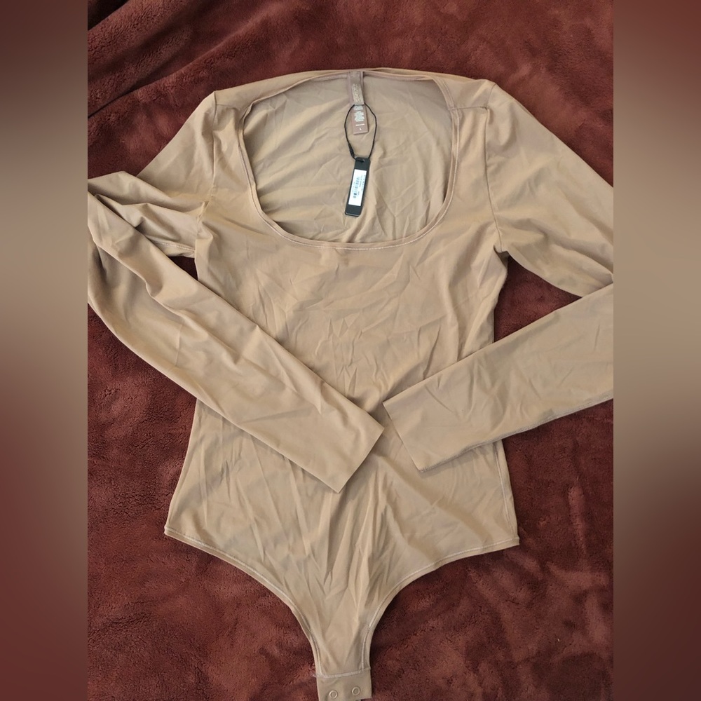 SKIMS NWT JELLY BODYSUIT